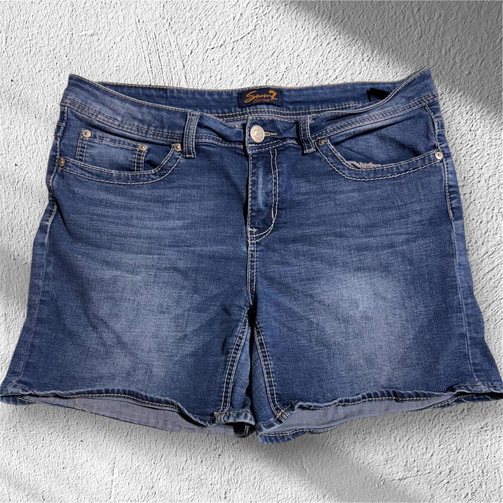 Seven7 Women's Denim Shorts Size‎ 14